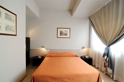 Sacconi 4* Rome