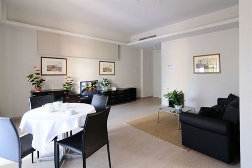 Aparthotel Sacconi 4*
